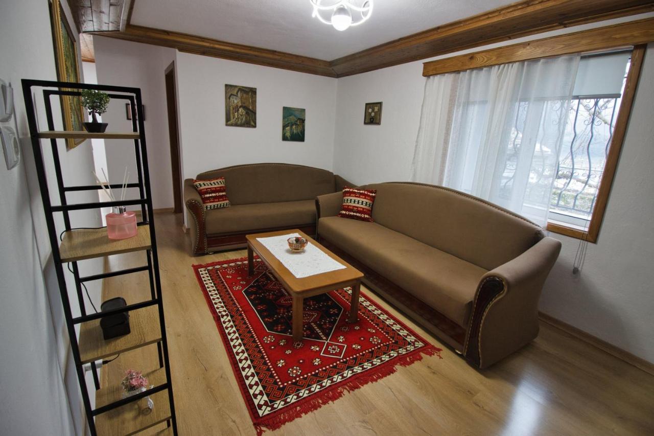 Emblematic House 3 Apartman Gjirokastra Kültér fotó