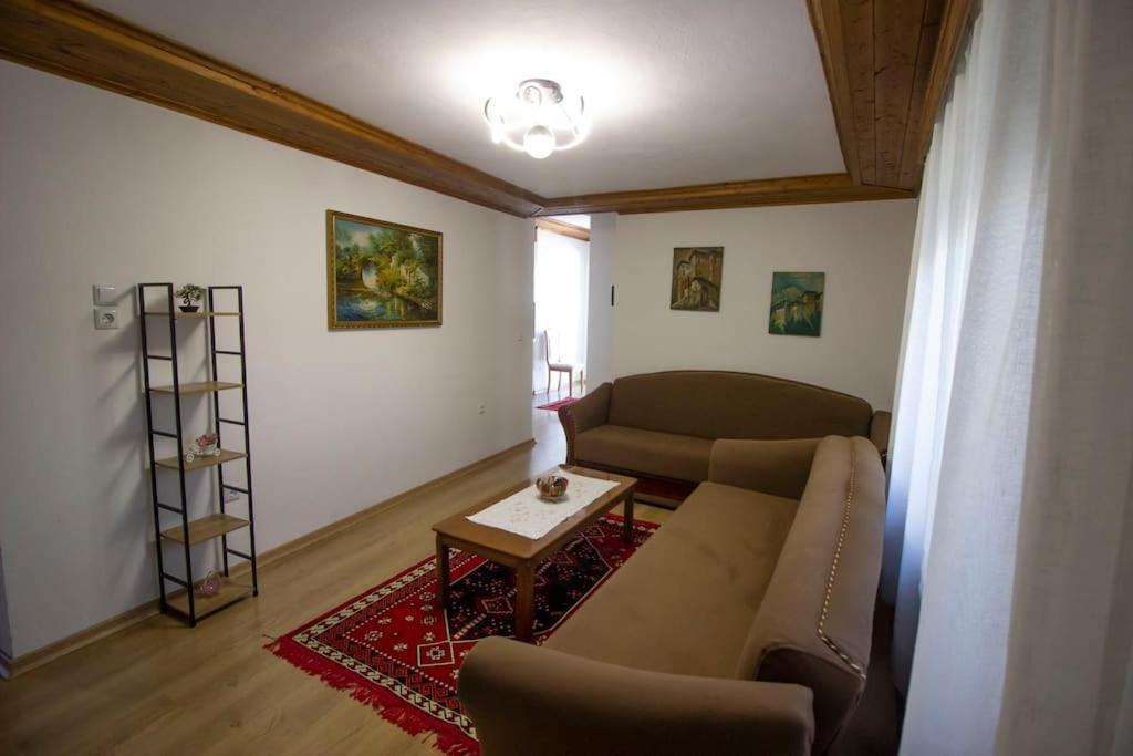 Emblematic House 3 Apartman Gjirokastra Kültér fotó