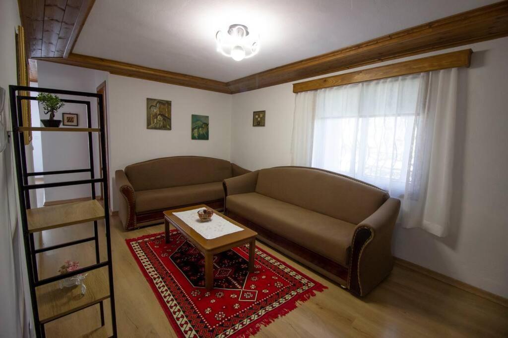 Emblematic House 3 Apartman Gjirokastra Kültér fotó